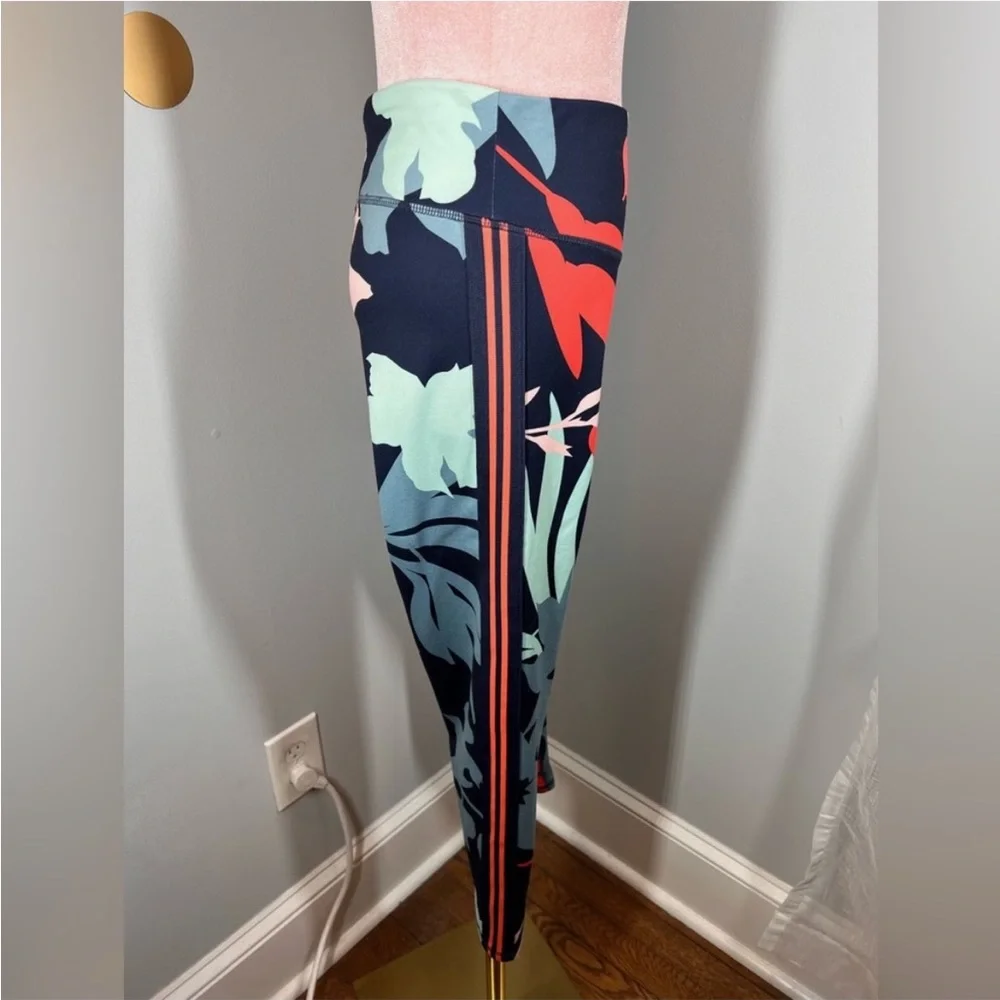 EUC Champion High Waist Printed Leggings - Picture 5 of 9